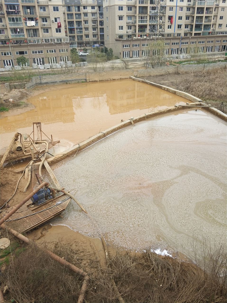 大新沉淀池淤泥清理-厂区废水池淤泥清淤